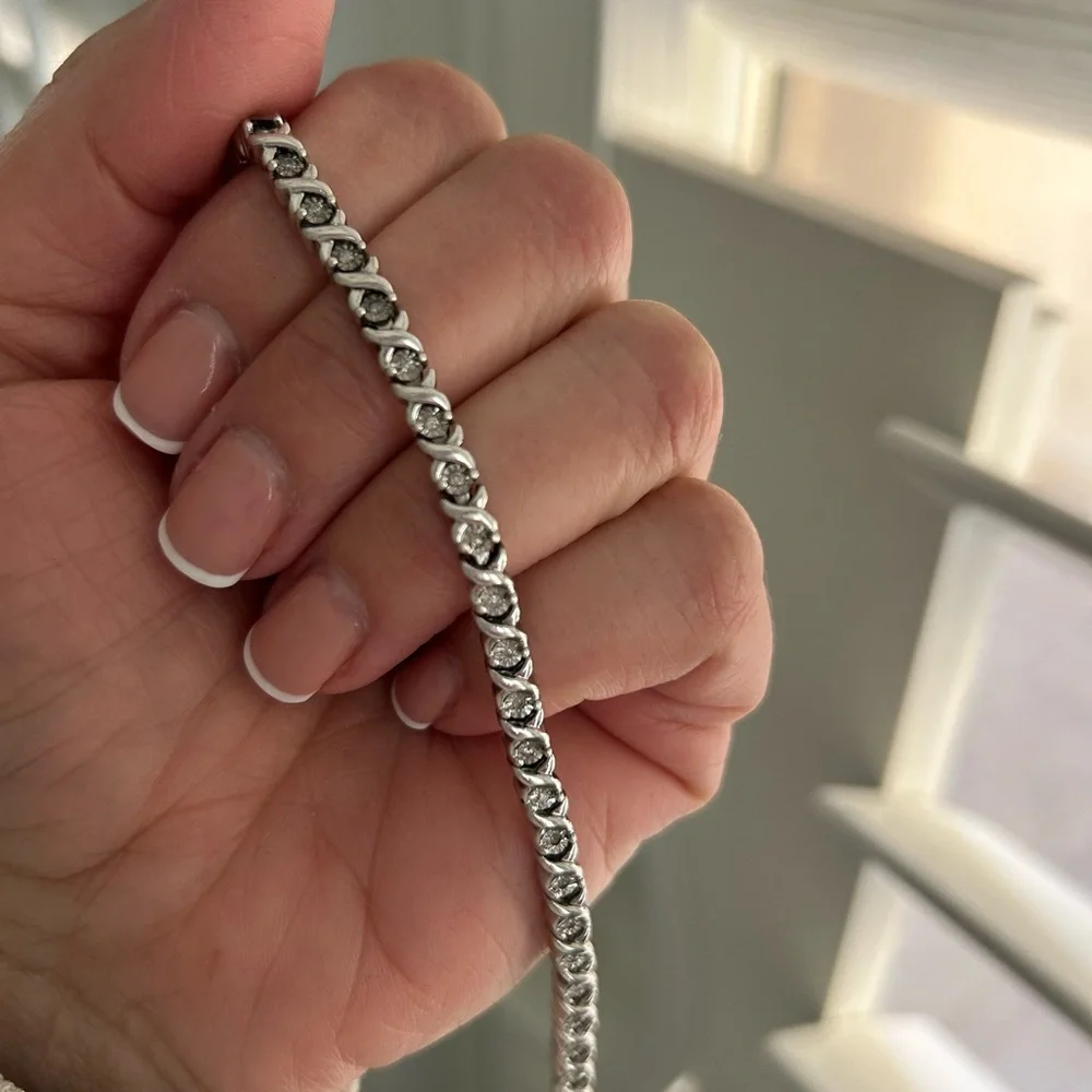 Sterling silver tennis bracelet - Picture 1 of 7